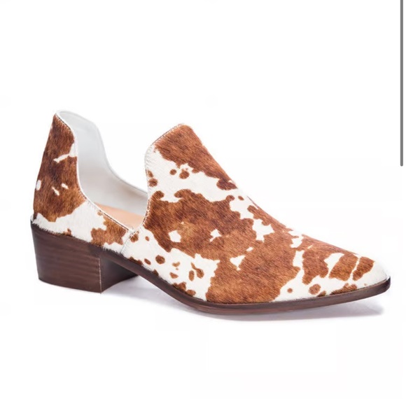 Fortune Brown and White Cow Print Pointed-Toe Ankle Booties - Picture 6 of 9